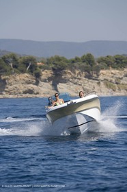 Motor boat running