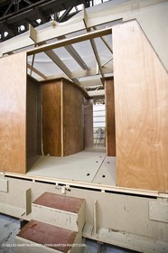 22 01 2008 - La Ciotat (FRA, 13) - Construction of cruising catamaran Nahema at H2X boatyard -modules lamination