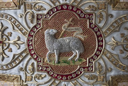 04 02 2013 - Marseille(FRA,13), Notre Dame de la Garde, liturgical clothing