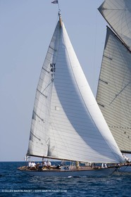 YC9H8170