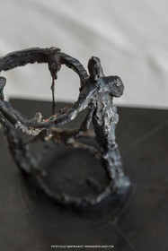 12 07 2020, St Rémy de Provence (FRA,13), Oeuvre de Germaine Richier, Le Sablier I 1946, Bronze patiné foncé, Epreuve d'exposition, Fondeur L.Thinot, Paris, 20,5 x 17 x 17 cm, Collection particulière