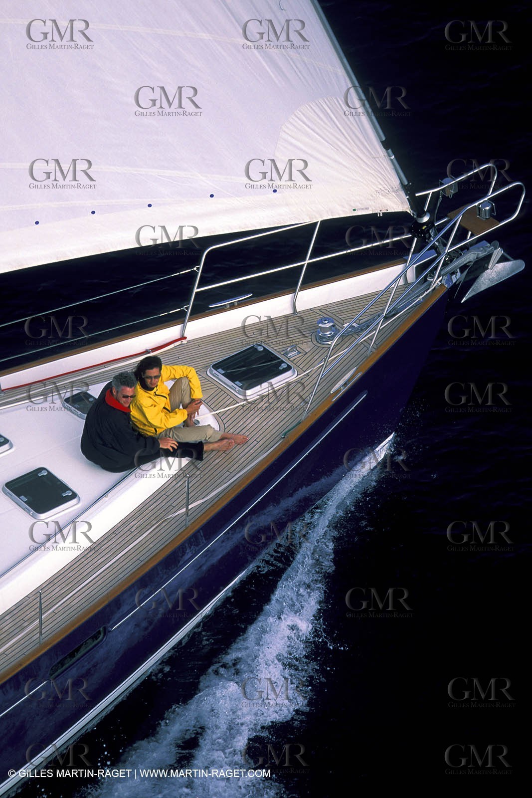 Cruising - People - Doing nothing