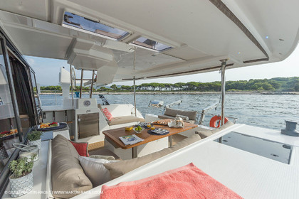 12 09 2016, Cannes (FRA,06), Chantier Fountaine-Pajot, Helia 44