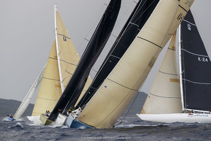 19 06 2024, Porquerolles Island (FRA), Championnat du monde des 12 m JI 2024, Race Day 1