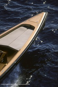 Powerboating, super Yachts