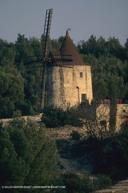 France, Provence, Village des Alpilles