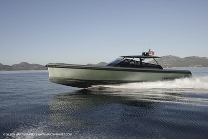 16 07 2007 - Portisco (Italie, Sardaigne) - Wally Power 47 millesime 2007