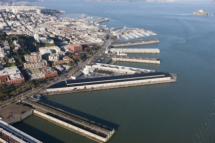 05 01 2011 - San Francisco (USA, CA) - 34th America's Cup - San Francisco waterfront - Piers 27-29 (triangle shape)