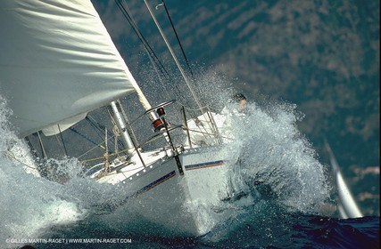 Monoque étrave