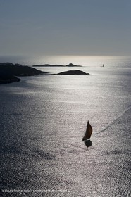 Monocoque de croisiere sous voile