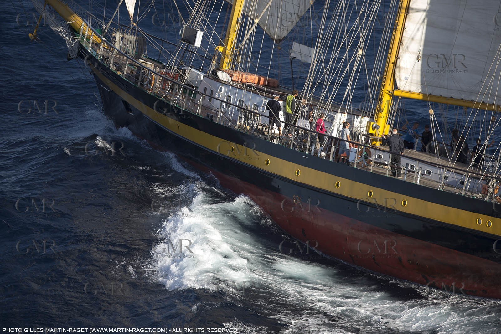 30 09 2013 - Toulon (FRA,83) - Toulon Voiles de Légende - Start towards La Spezia