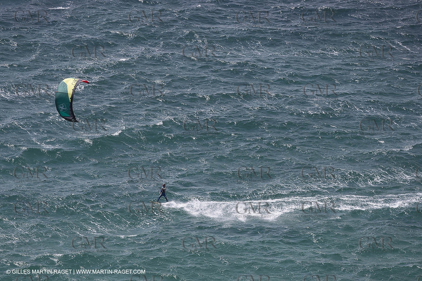 Kite Surf at Almanarre spot near Hyères (FRA,83) - 29 07 2014
