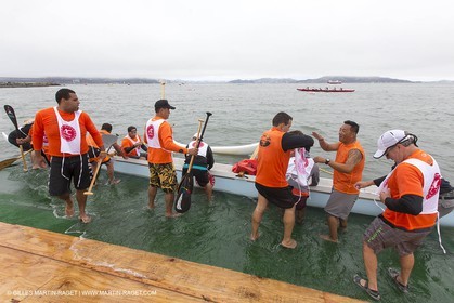 10 08 2013 - San Francisco (USA,CA) - 34th America's Cup - AC Open - Outrigger Canoe Races et Hula Danceperformance at Marina Green Village
