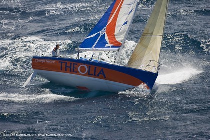 06-26-2007 - FIGARO II - THEOLIA - Skipper : Robert Nagy - Training off Marseille (south France) with strong wind conditions