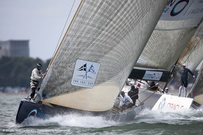 02 08 2010 - Cowes (UK, IOW) 1851 Cup -  BMW ORACLE Racing - Training Day.