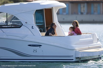 15 04 2008 - Porquerolles (Fra, 83) - Beneteau - Antares 8