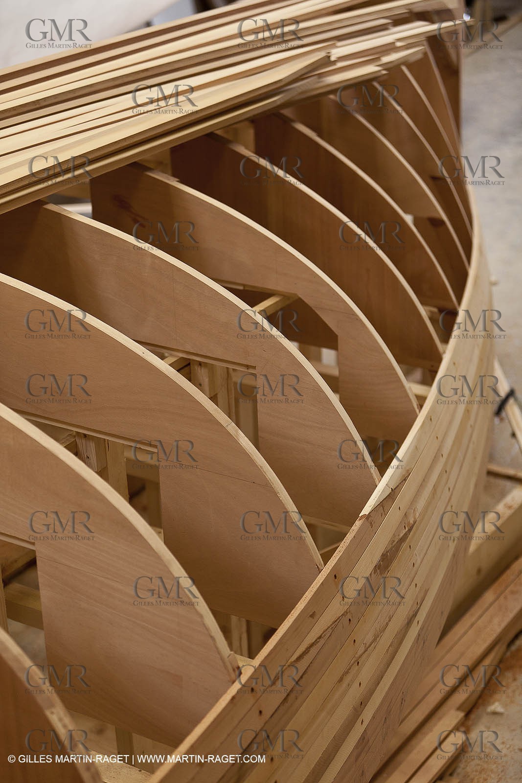 30 12 2012   Marseille (FRA,13)   Alcyon building at boat yard