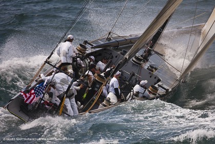 05 08 2010 - Cowes (UK, IOW) - The 1851 Cup -  BMW ORACLE Racing -  - Round The Island Race - From Ste Catherine to the Needles.