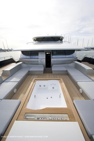 11 06 2007 - Valencia (Spain) - Bradley, super yacht catamaran dessiné par Gilles Vaton et construit par H2X à la Ciotat (France)