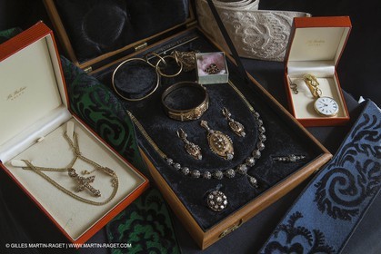 02 06 2014, ARles (FRA,13), Cérémonie de passation des bijoux de la Reine