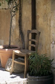 Saint Saturnin les apt (Fra,84)