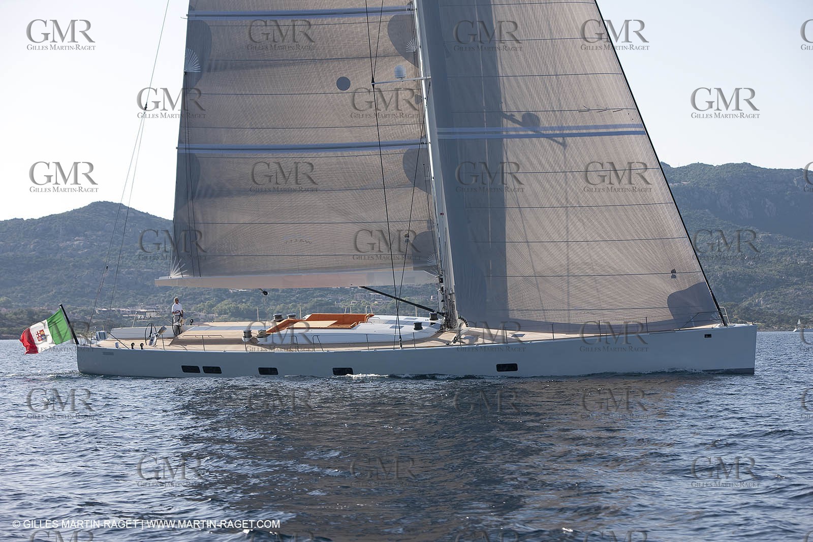 17 06 09 Porto Cervo (ITA, Sardinia) - Wally yachts - Indio 101