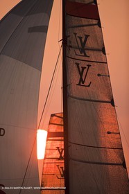 21 11 2010 - Dubai (UAE) - Dubai Louis Vuitton Trophy -  Round 2 - BMW ORACLE Racing