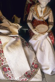 France, Provence, Traditions, Boutis et piqués, traditional cloths from Provence