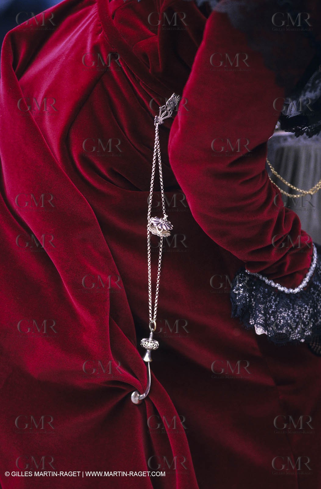 Arles (FRA,13) - Costume from Arles Fest