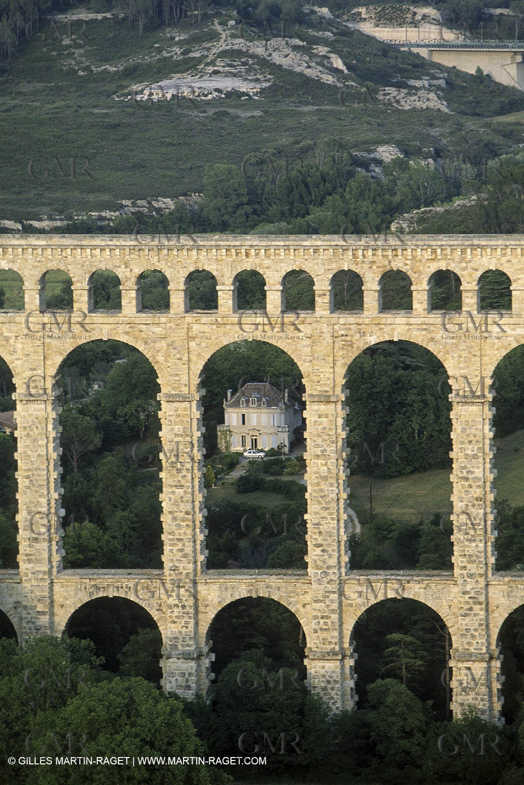 Aix en Provence area - Roquefavour bridge