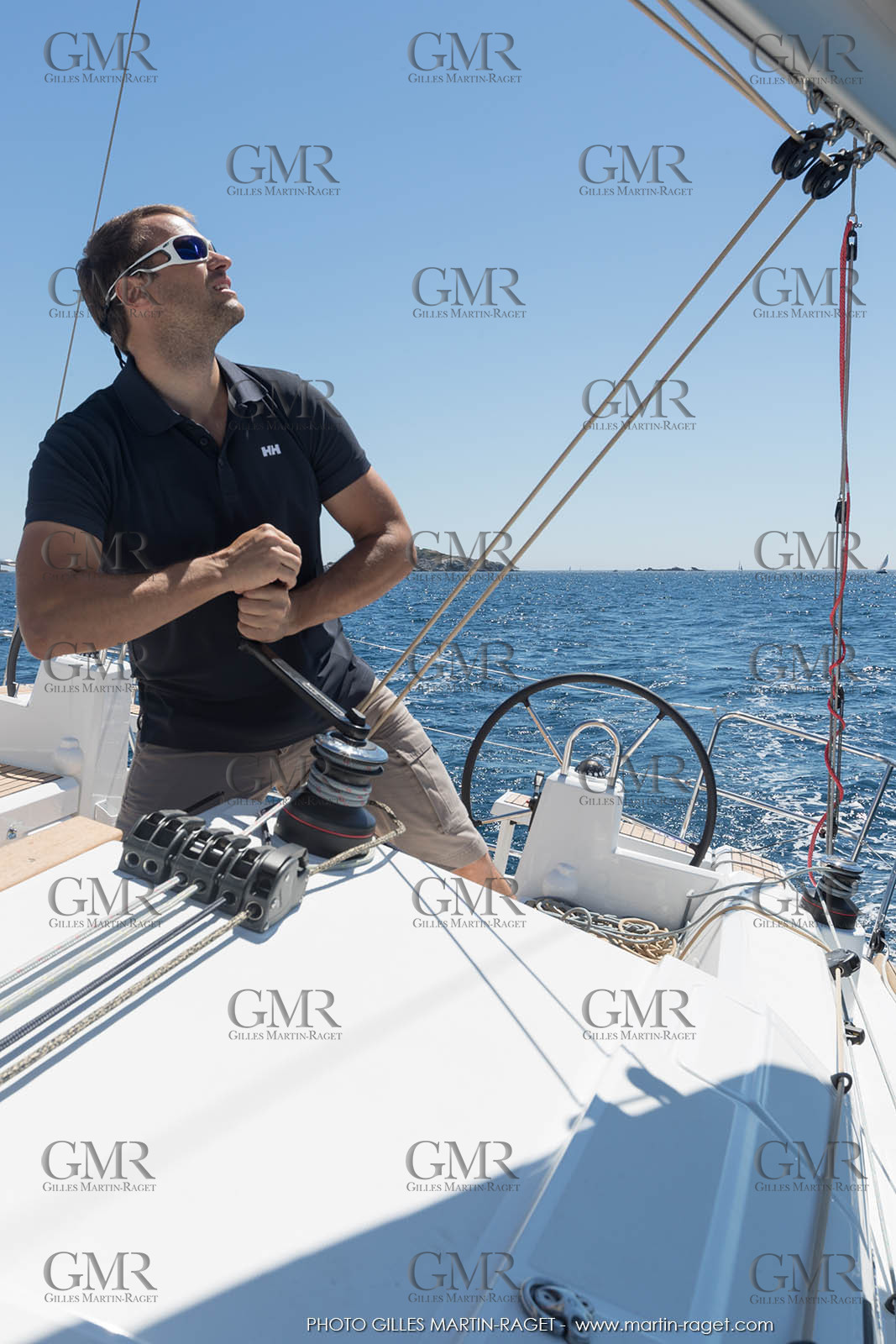 04 07 3017; Les EMbiez (FRA; 83) - Chantier Beneteau; Oceanis 38.1