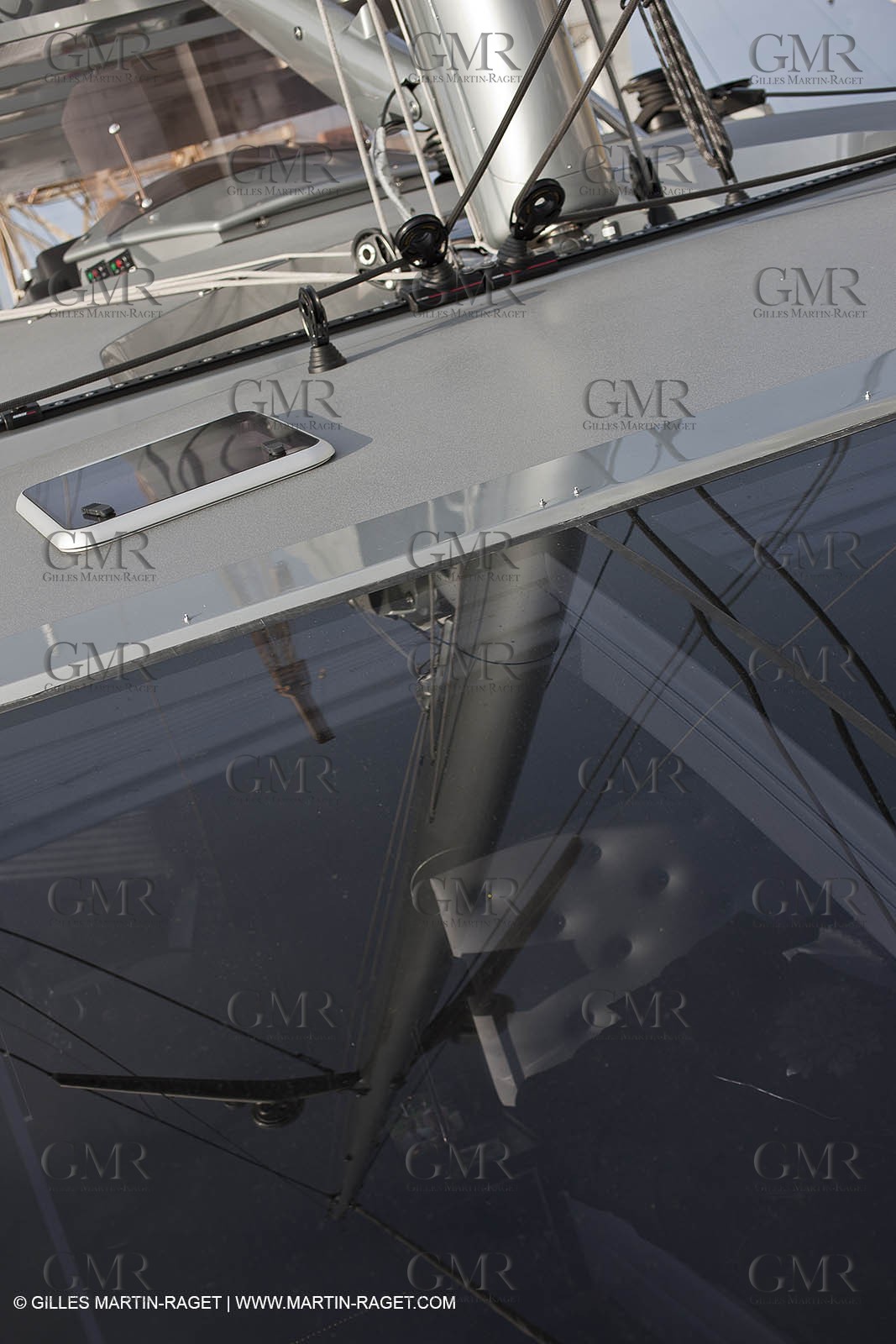 25 02 2011 - La Ciotat (FRA,13) - Super Yachts - Chantier H2X - Cartouche