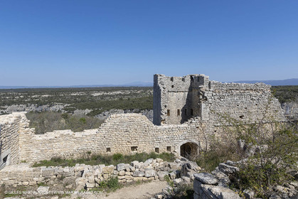 19 04 2018, Buoux (FRA,84), fort de Buoux