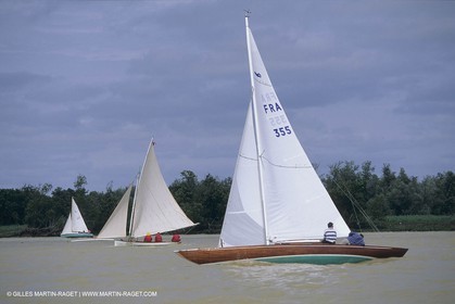 Petits yachts classiques, small classic yachts