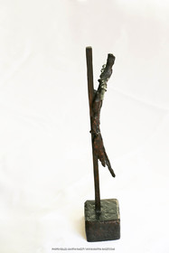 20 03 2016, St Remy de Provence, Oeuvre de Germaine Richier, Le Christ d'Assy I, petit 1950, Bronze patiné foncé, 45 x 32,5 x 8 cm, Collection particulière