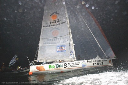 Vendée Globe 2000 - Michel Desjoyeaux - Vainqueur - Arrvivée