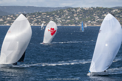 28 09 2022? Saint-Tropez,(FRA,83), Les Voiles de Saint-Tropez 2022 Régate N° 2 poup les modernes, navigation libre pour les grandes goélettes