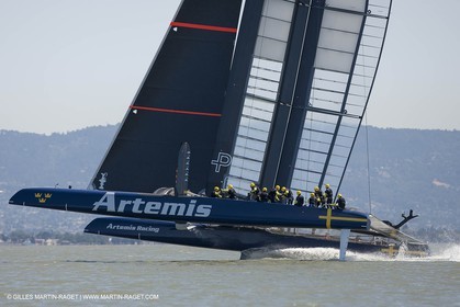 23 07 2013 - San Francisco (USA,CA) - 34th America's Cup - Artemis Racing AC72  2 first Sail
