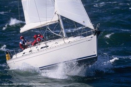 sailing, cruising, monohull under sails