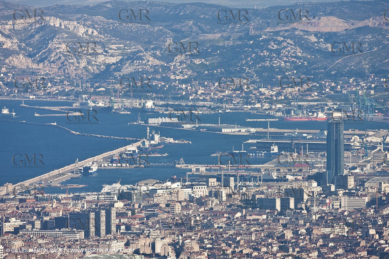30 04 2009 - Marseille (FRA, 13) - Les Calanques - Marseille as seen from Mount Puget summit