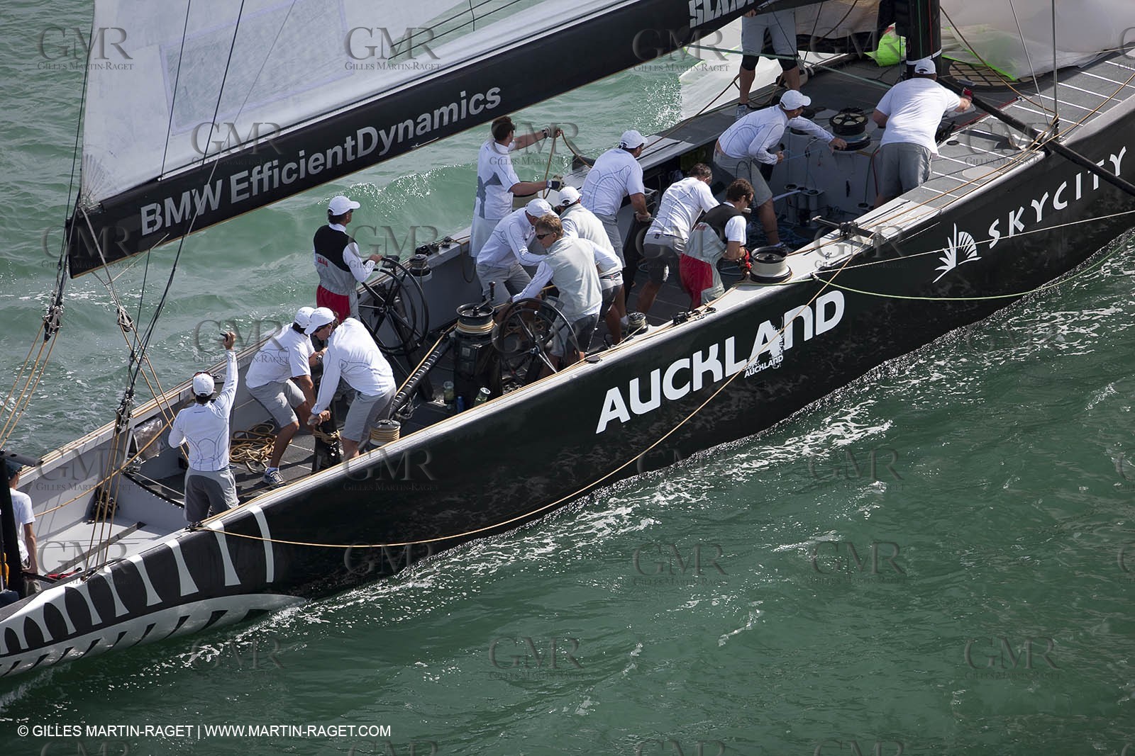 29 01 2009 - Auckland (NZL) -  Louis Vuitton Pacific Series - BMW ORACLE Racing - Training