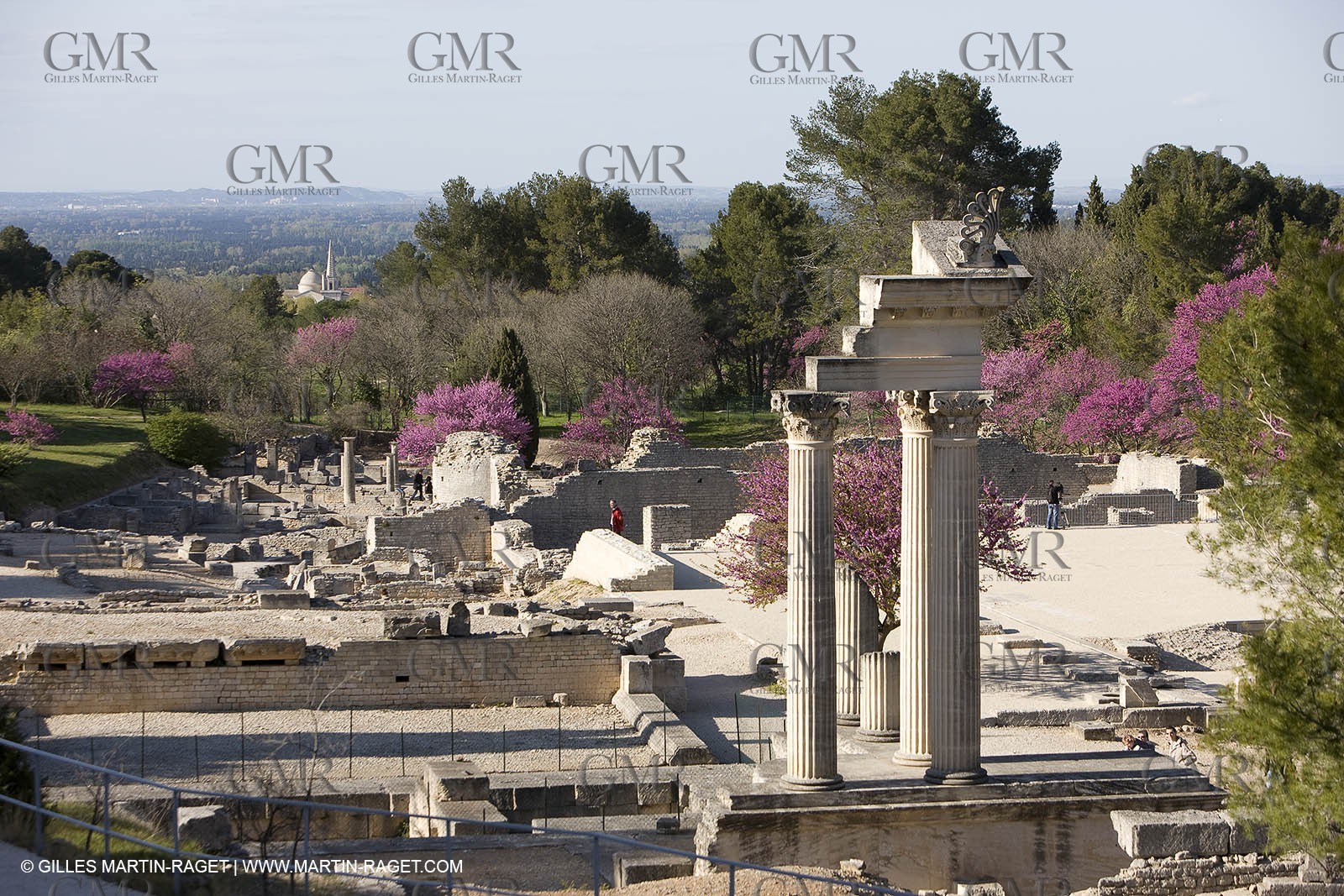 12 04 2008 - Saint Rémy de Provence - (FRA, 13) - Vincent Van Gogh south - Glanum roman ruin