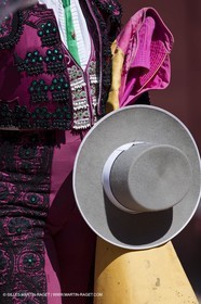 Lundi 05 04 2010 - Arles (FRA,13) - Feria 2010 -Corrida de rejon - Fermin Bohorquez - Pabloe Hemoso de Mendoza - Andy Cartagena - Toros Bohorquez