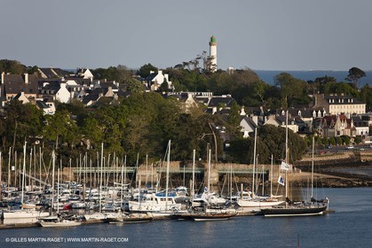 19 05 2010- Benodet - (FRA,56)  -  les Pen Duick dans l'Odet