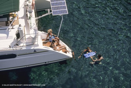 Voile, croisière, personnages, enfants