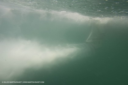 Bateaux à moteur, entretien technique