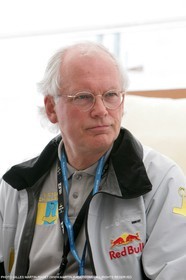 17 05 2007-Valencia (Spain)- 32nd America's Cup - Louis Vuitton Cup - Semi-final - Day 4 - San Francisco event presentation to Syndicate representative onboard Rising Sun