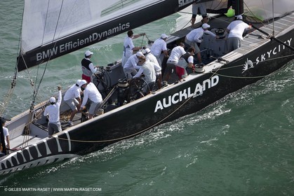 29 01 2009 - Auckland (NZL) -  Louis Vuitton Pacific Series - BMW ORACLE Racing - Training