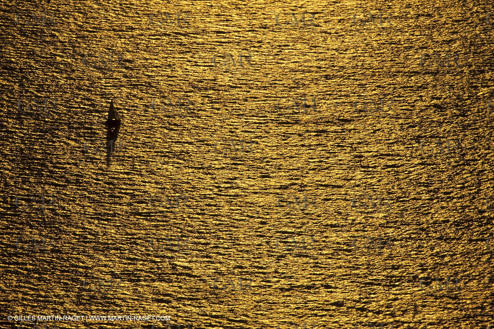 Crusing monohull sailing