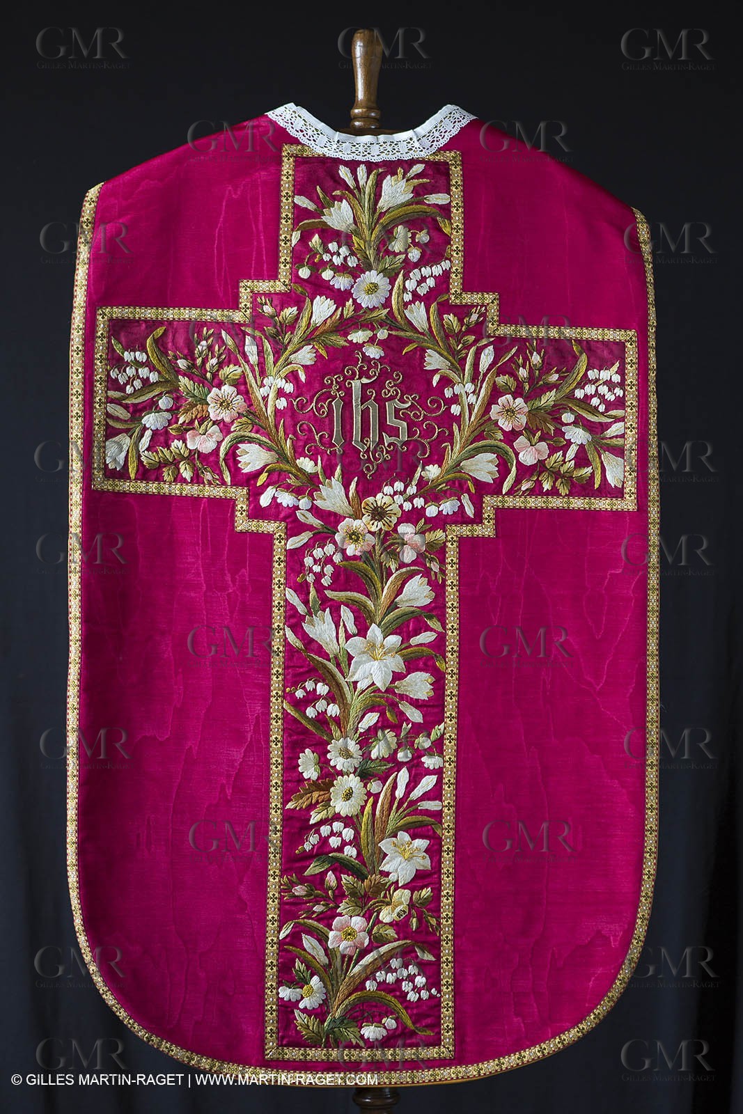 04 02 2013 - Marseille(FRA,13), Notre Dame de la Garde, liturgical clothing